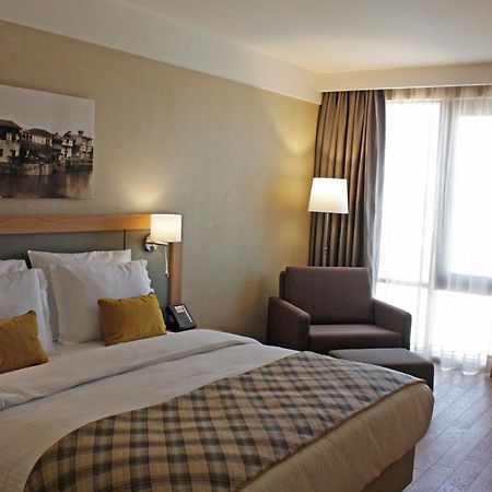 Ramada Hotel & Suites Adana Ngoại thất bức ảnh