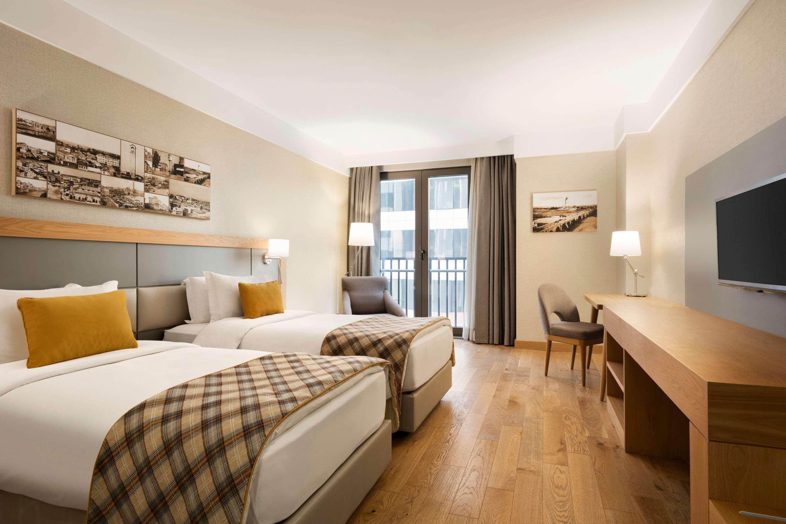 Ramada Hotel & Suites Adana Ngoại thất bức ảnh