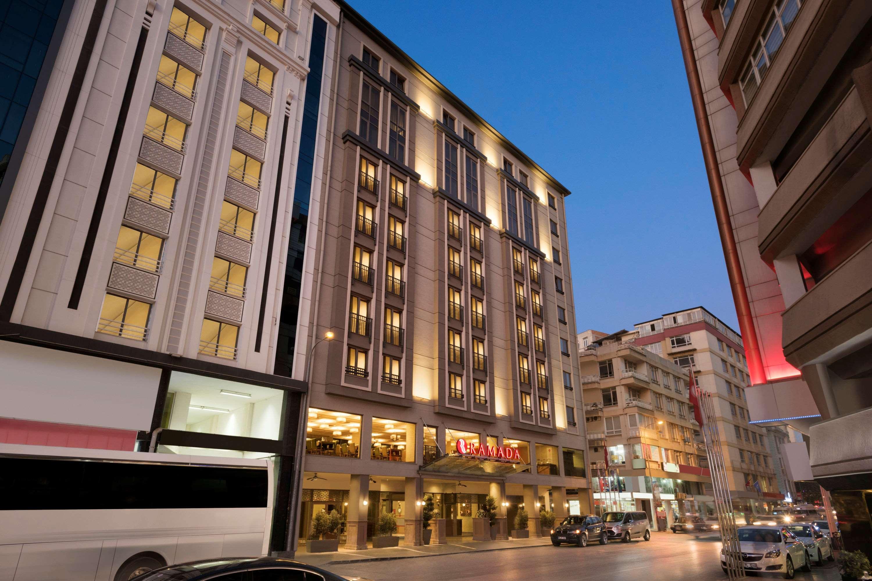 Ramada Hotel & Suites Adana Ngoại thất bức ảnh