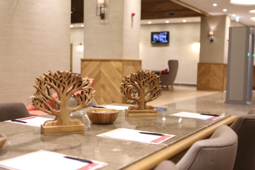 Ramada Hotel & Suites Adana Ngoại thất bức ảnh