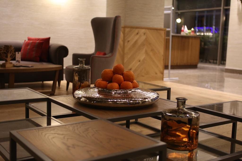 Ramada Hotel & Suites Adana Ngoại thất bức ảnh