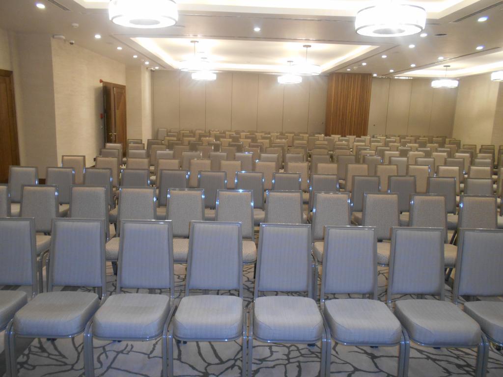Ramada Hotel & Suites Adana Ngoại thất bức ảnh