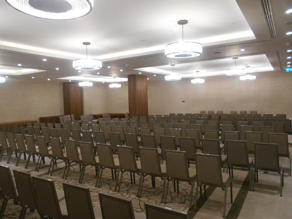 Ramada Hotel & Suites Adana Ngoại thất bức ảnh