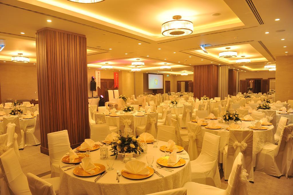 Ramada Hotel & Suites Adana Ngoại thất bức ảnh