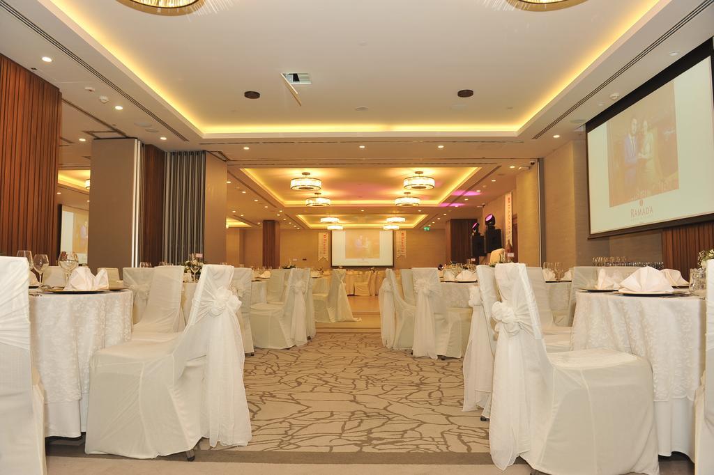Ramada Hotel & Suites Adana Ngoại thất bức ảnh