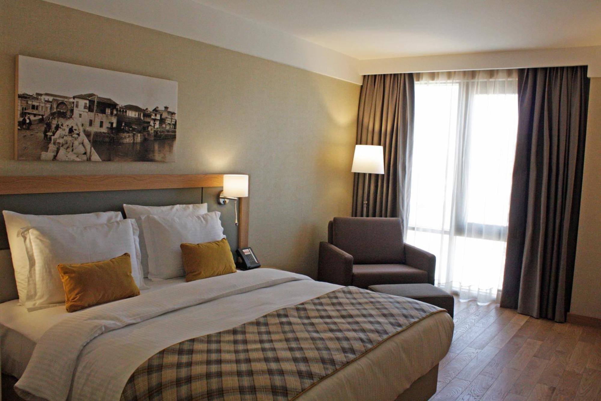 Ramada Hotel & Suites Adana Ngoại thất bức ảnh
